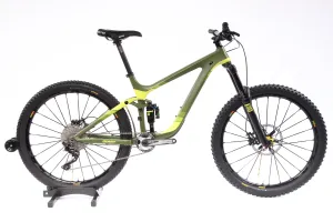 2015 Giant Reign Advanced 1  Mountain Bike - Medium