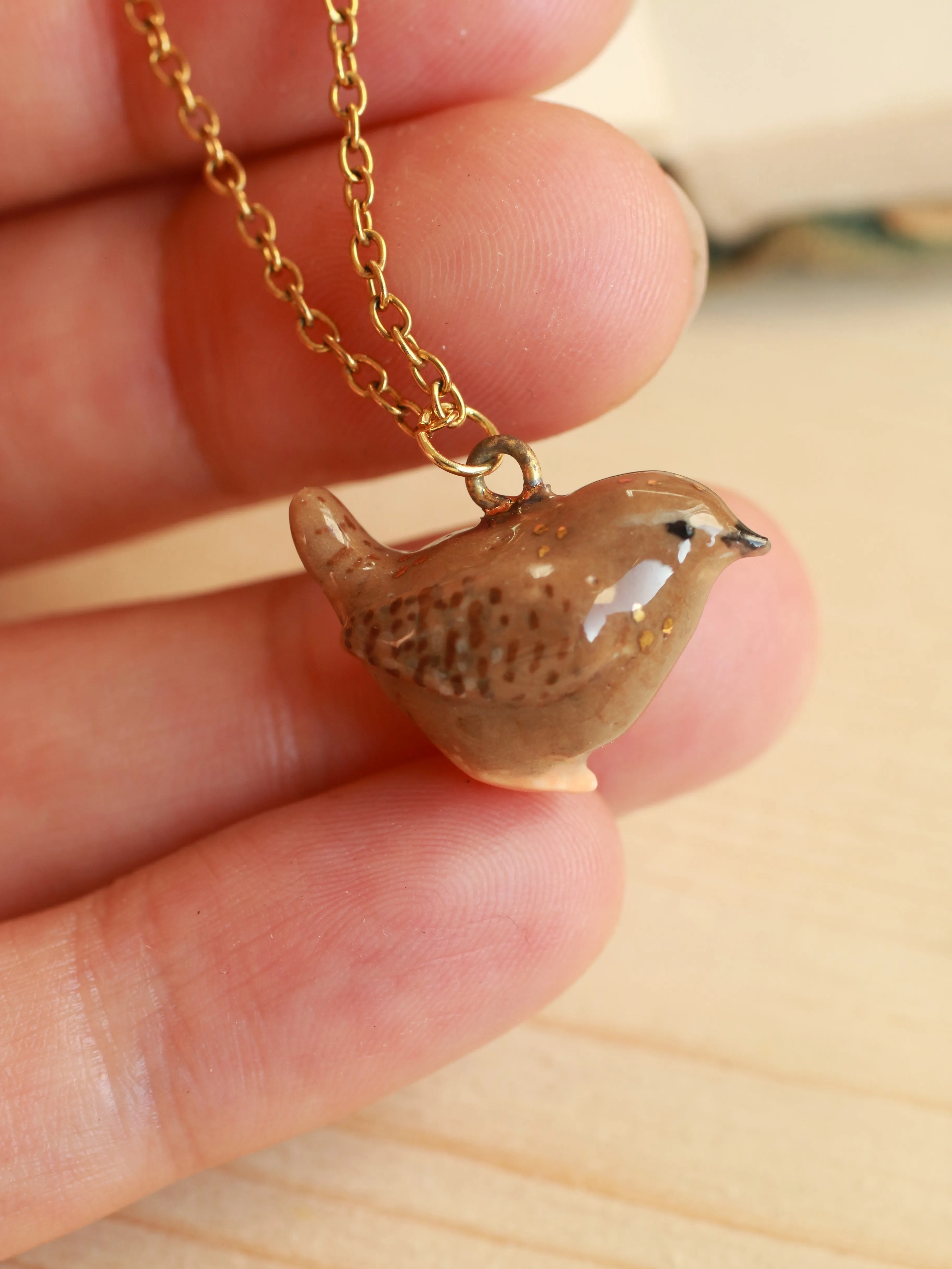 Wren necklace - 22k gold details